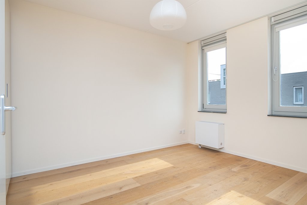 Professor J.H. Gunningstraat 18  AMSTERDAM