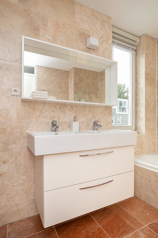 Professor J.H. Gunningstraat 18  AMSTERDAM