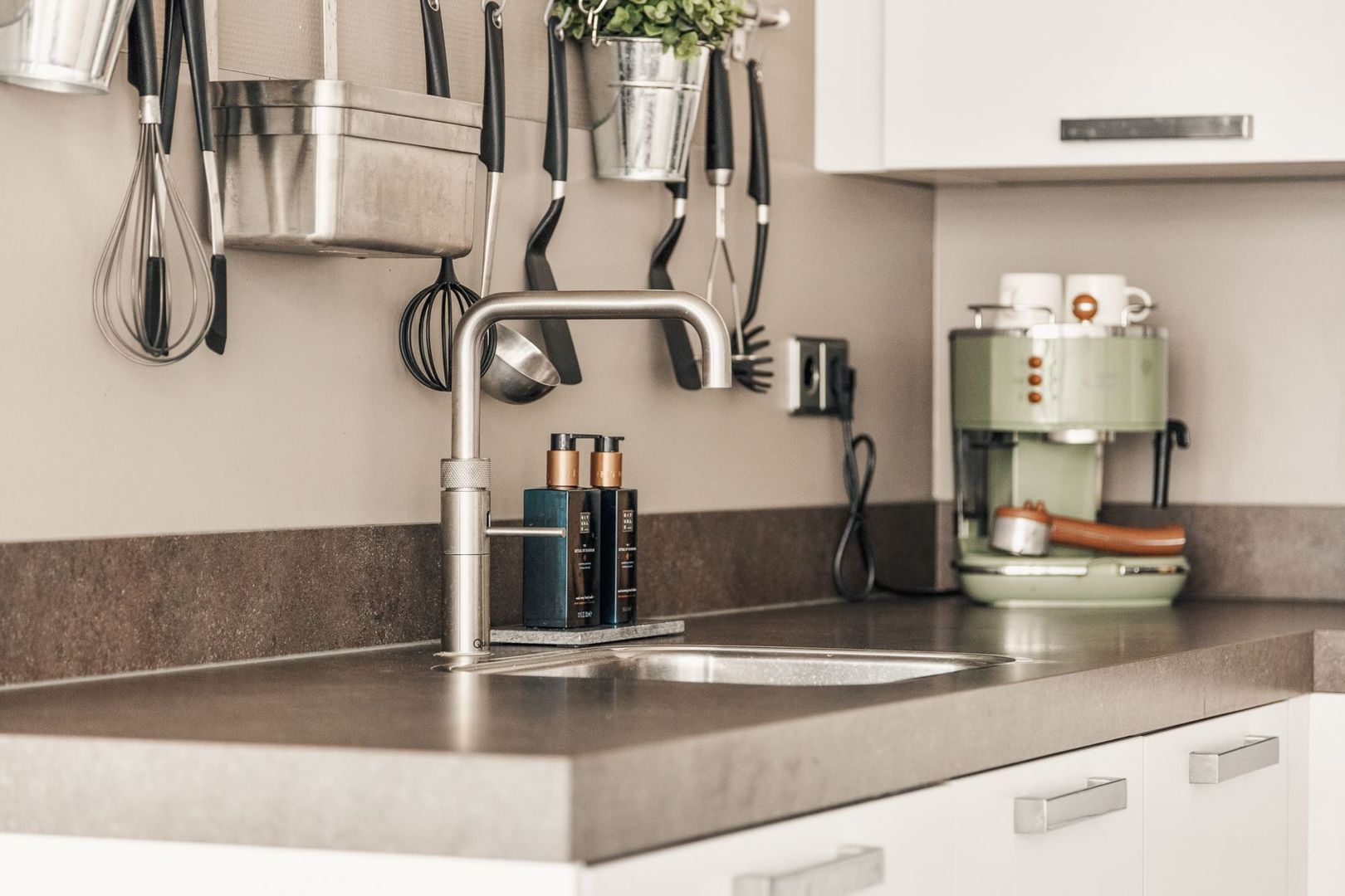 Helmholtzstraat 1  AMSTERDAM