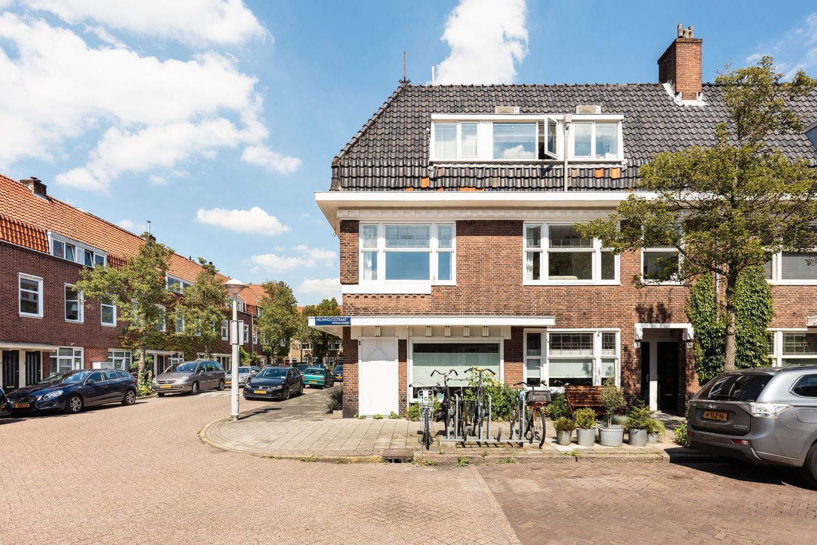 Helmholtzstraat 1  AMSTERDAM