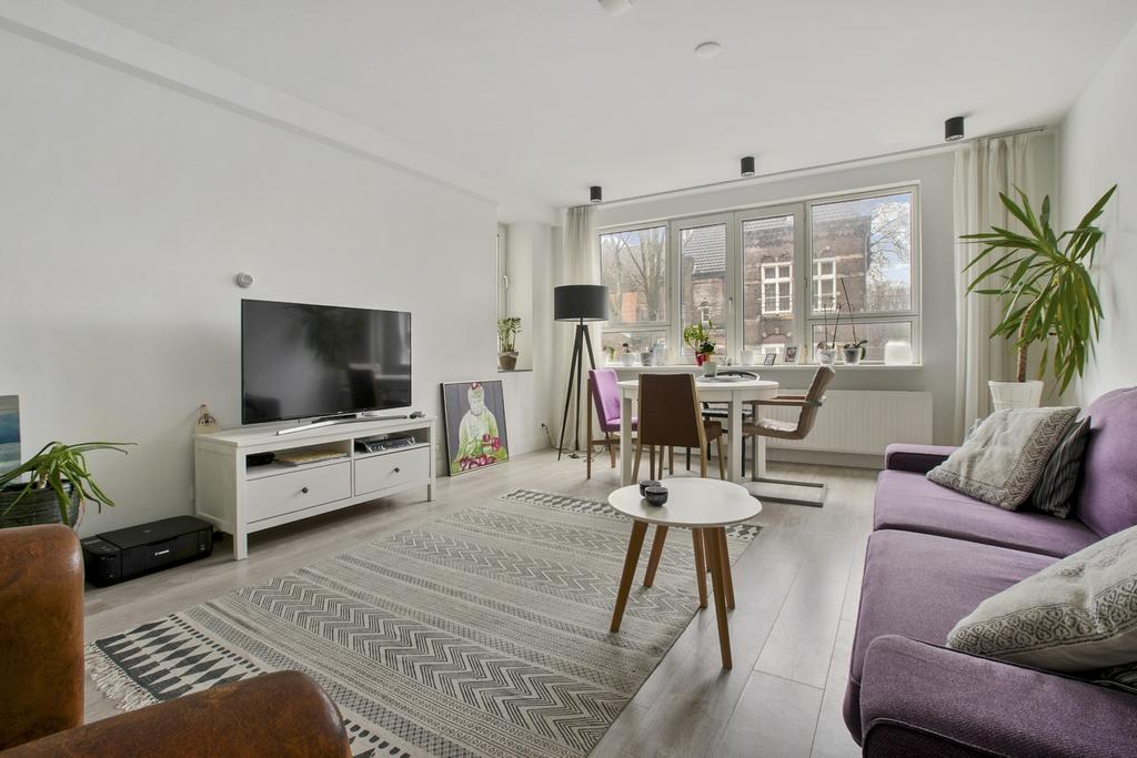 ‘s-Gravesandestraat 104  AMSTERDAM