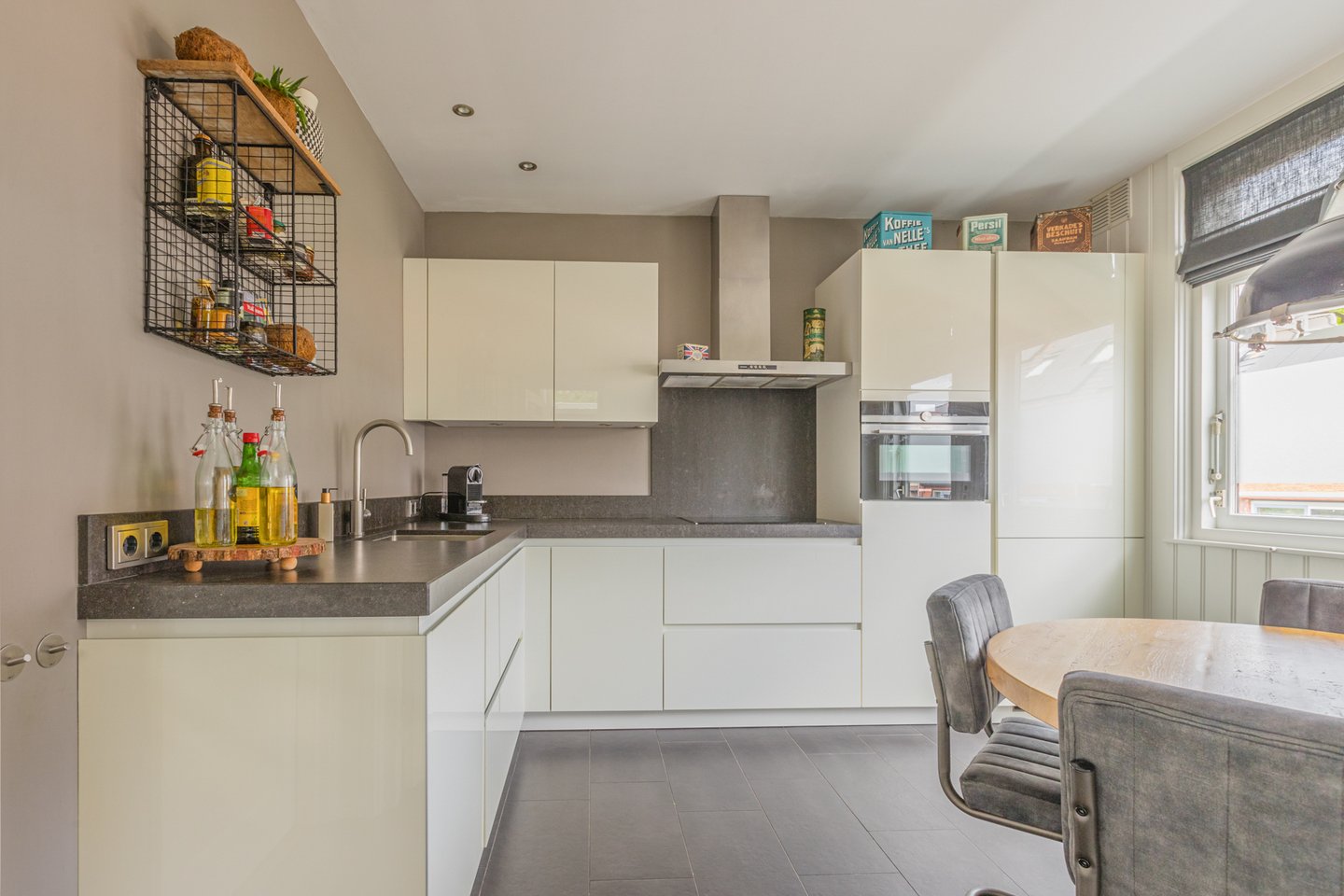 Overtoom 144  WESTZAAN